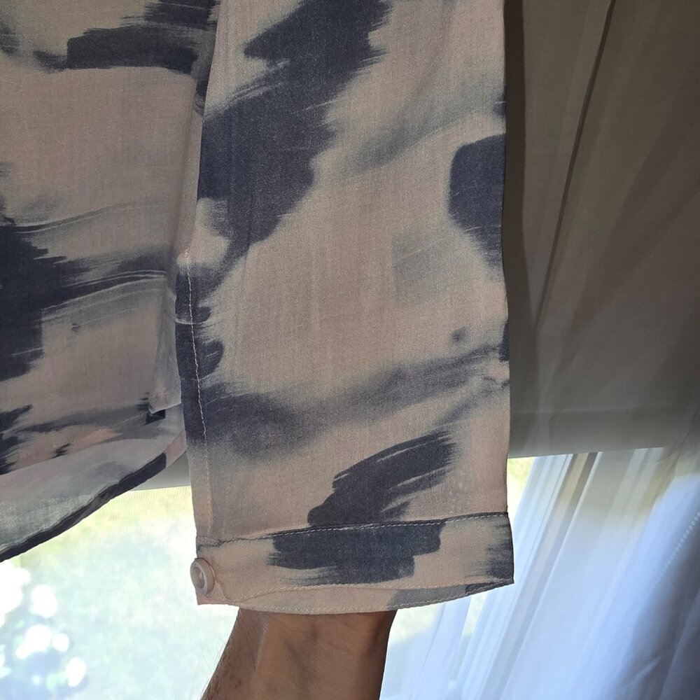 Anthropologie Cloth & Stone Classic Buttondown Shirt - Picture 7 of 10